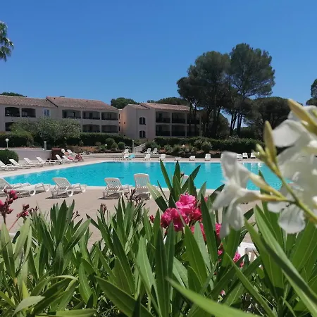 Apartment Golfs De Valescure 9 *