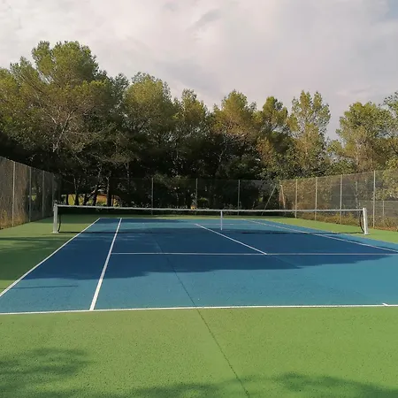 Apartment Golfs De Valescure 9 *